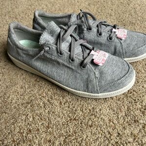 Skechers Gray Flats Comfortable Loafers